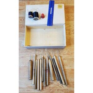 Crochet Lace Tatting Hook Tools Wooden Handles Lot of 13 Vintage